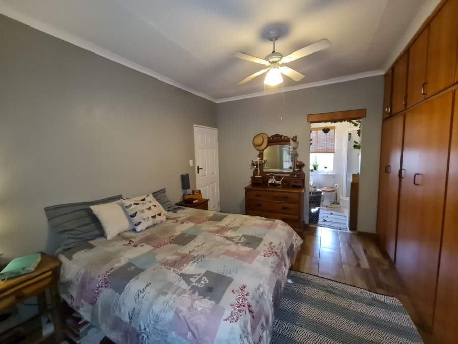 To Let 3 Bedroom Property for Rent in Langenhovenpark Free State